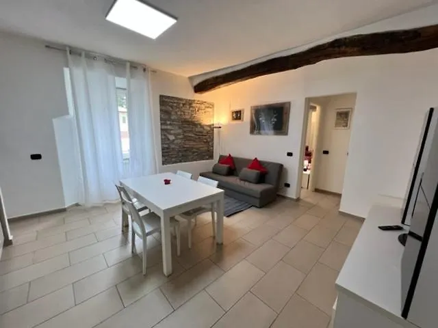 Risveglio Villa Como 0*,